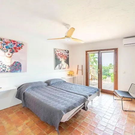 Villa Rocas *