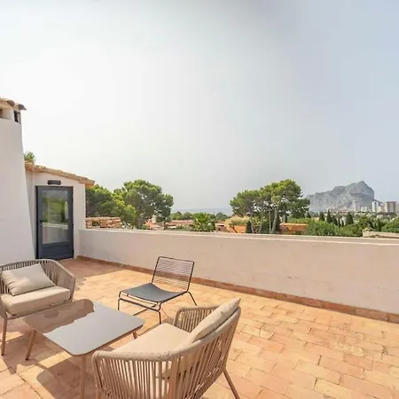 Rocas Villa